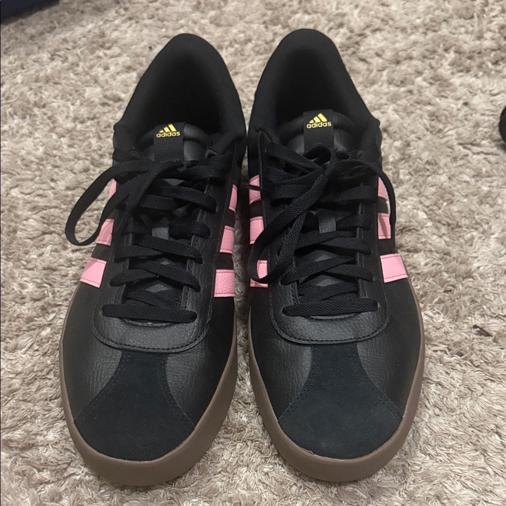 Adidas men’s size 13 US Black and Pink Sneakers. - Picture 4 of 6